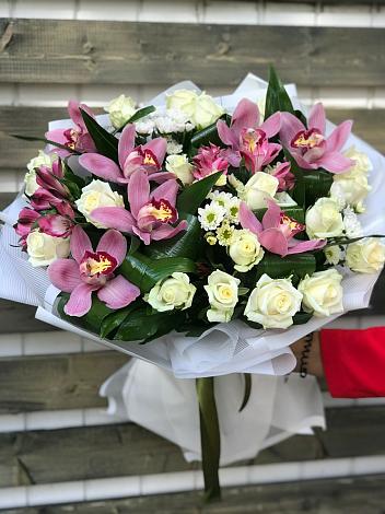 Букет цветов из: Розы и Хризантемы в Большой Казинке