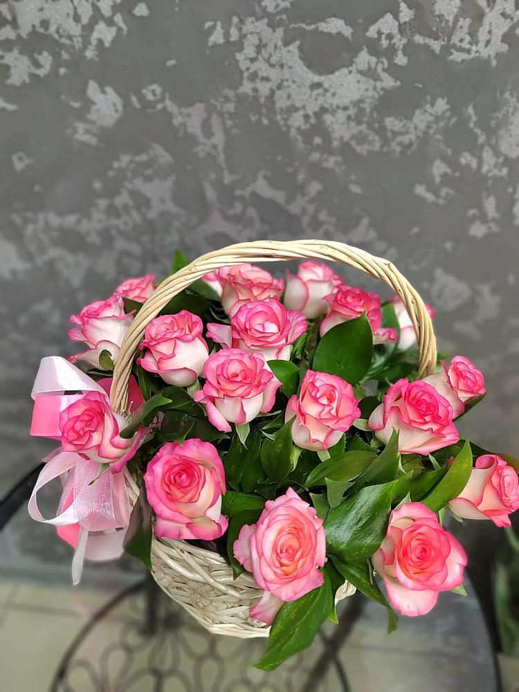 Цветочная композиция из Розы в корзине в Большой Казинке