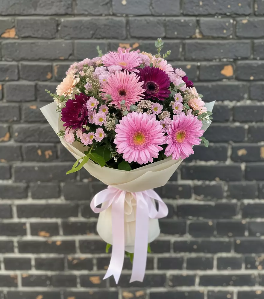 Букет цветов из: Герберы и Хризантемы в Большой Казинке