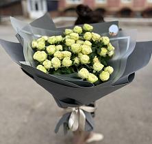 Букет Белые кустовые розы Солинеро в Большой Казинке