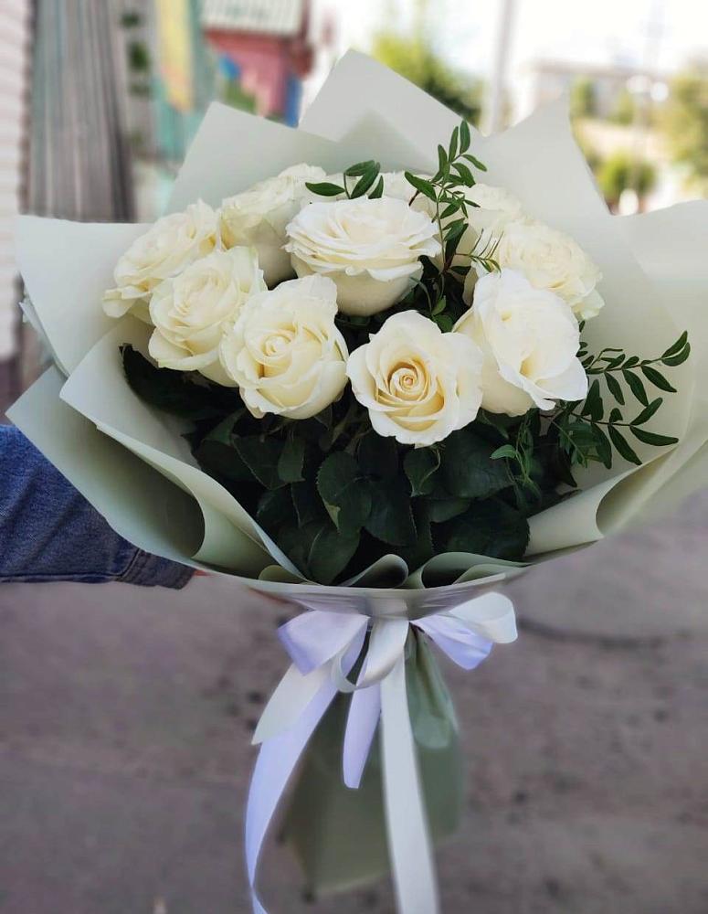 Букет Белые розы Проуд в Большой Казинке