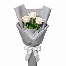 Букет 3 белые розы в Большой Казинке