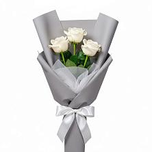 Букет 3 белые розы в Большой Казинке