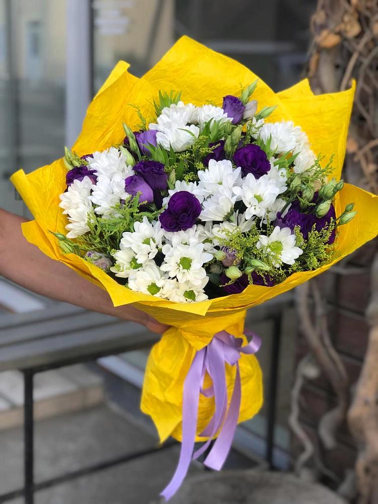 Букет цветов из: Ирисы, Хризантемы и Ромашки в Большой Казинке