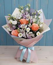 Букет цветов из:  Лизиантусы, Розы, Альстромерии и Гипсофила в Большой Казинке