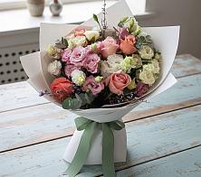 Букет цветов из:  Розы, Лизиантусы и Гвоздики в Большой Казинке